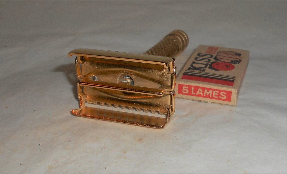 1936 Gillette Aristocrat Deluxe Refurbished Re-Plated 24K Gold 4623 (39).JPG