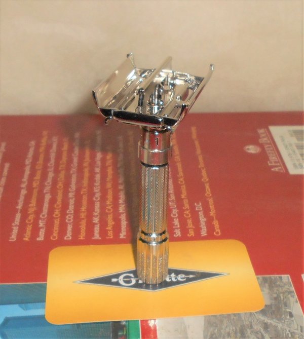 1961 Gillette Fat Boy Razor Double Edge Replated Bright Nickel G2– #69 (39).JPG