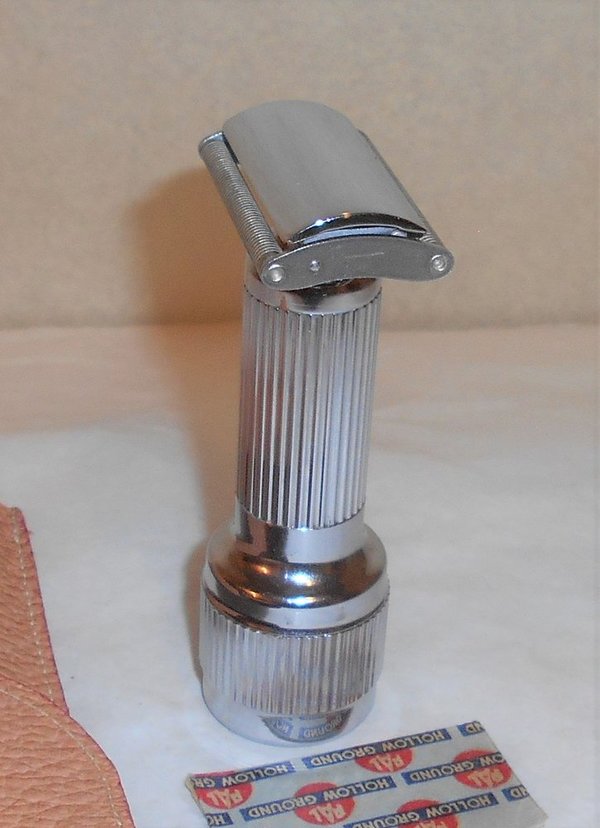 Staley Vibrating Razor W Original Leather Pouch (39).JPG