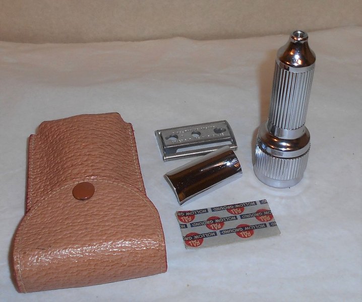 Staley Vibrating Razor W Original Leather Pouch (59).JPG
