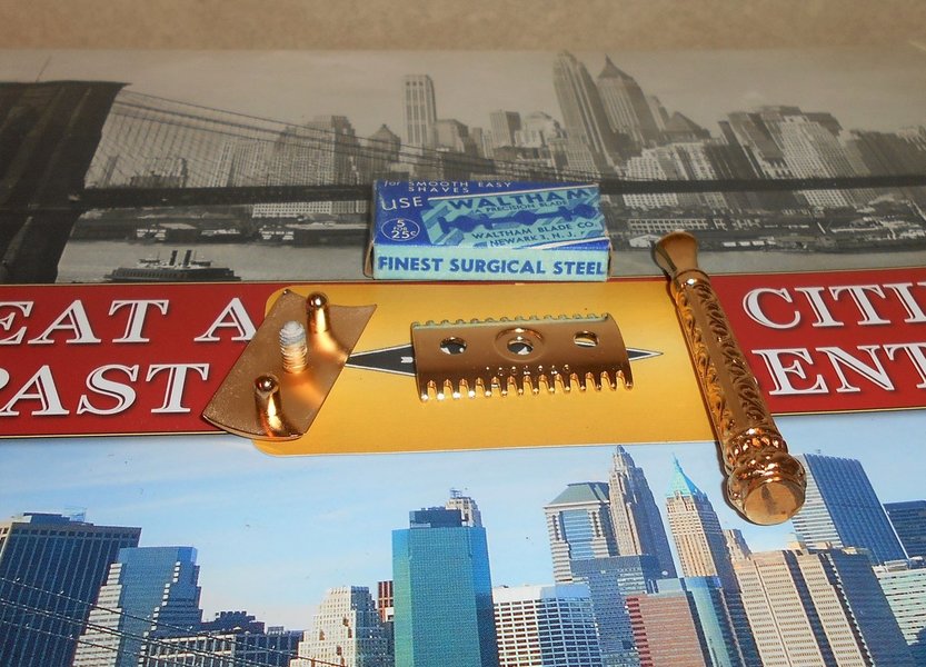 Gillette Flower ABC Razor Three Piece Refurbished Replated 24 Karat Gold Z–88 (42).JPG