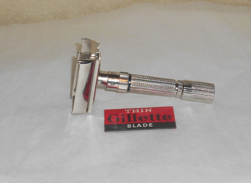 Gillette Fat Boy Razor Adjustable Refurbished 1960 Replated Bright Nickel F1-B76 (22).JPG