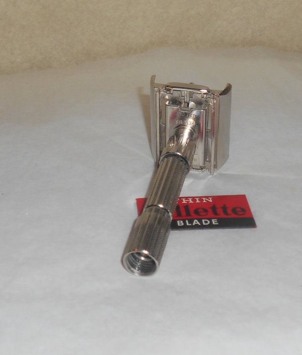 Gillette Fat Boy Razor Adjustable Refurbished 1960 Replated Bright Nickel F1-B76 (30).JPG