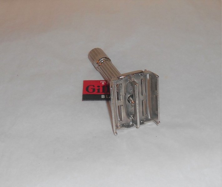 Gillette Fat Boy Razor Adjustable Refurbished 1960 Replated Bright Nickel F1-B76 (34).JPG