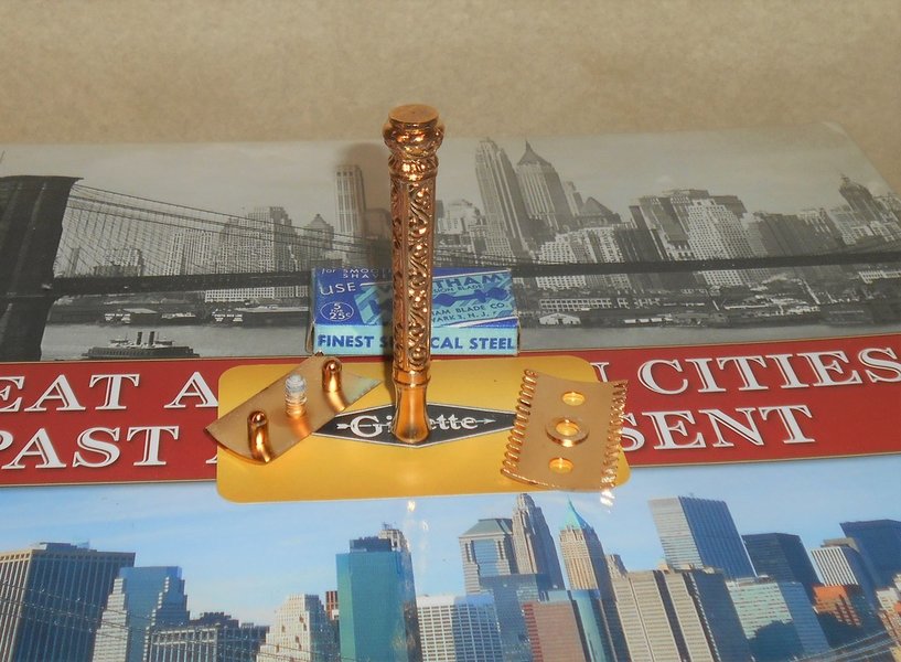 Gillette Flower ABC Razor Three Piece Refurbished Replated 24 Karat Gold Z–88 (31).JPG