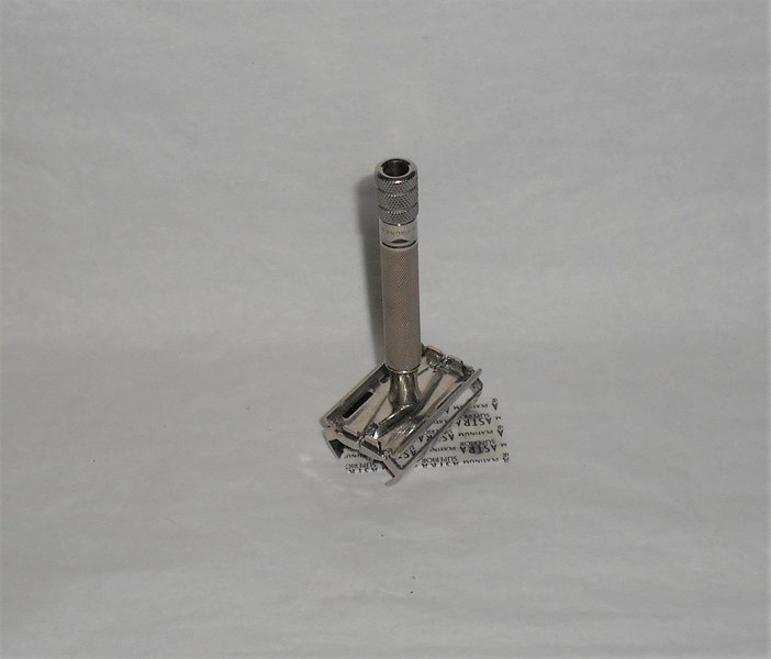 Gillette 1941 Ranger Tech Safety Razor Vintage Superspeed All Original (39).JPG