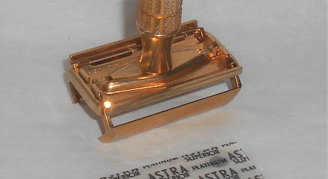 Gillette Diplomat Z3 1954 TTO Goldplated Razor (29).JPG