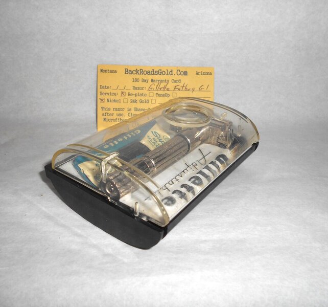 Gillette 1961 Fat Boy Razor W Case Blades Adjustable Replated Mirror Nickel G1–98 (10).JPG